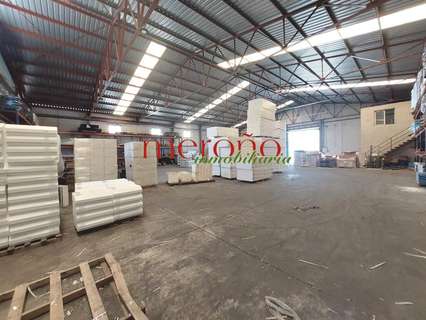 Nave industrial en venta en Crevillent, rebajada