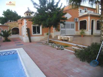 Chalet en venta en Elche/Elx rebajado