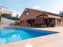 Chalet en venta en Caldes de Montbui