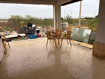 Chalet en venta en Crevillent