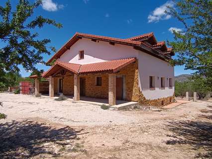 Chalet en venta en Villena