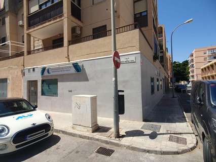 Local comercial en venta en Almería