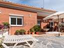 Casa en venta en Castellet i la Gornal