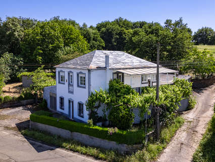 Casa rústica en venta en O Incio
