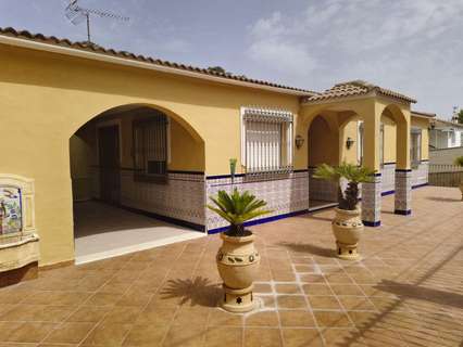 Casa rústica en venta en Lucena
