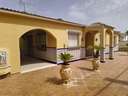Casa rústica en venta en Lucena