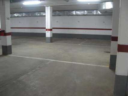 Plaza de parking en venta en La Carlota zona Centro rebajada