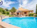 Chalet en venta en Chiva