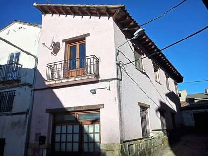 Casa en venta en Guadalaviar, rebajada