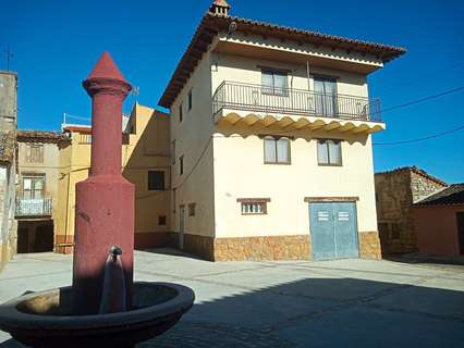 Casa en venta en Albentosa, rebajada