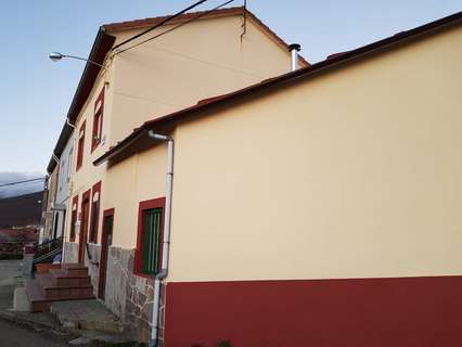 Casa en venta en Barruelo de Santullán
