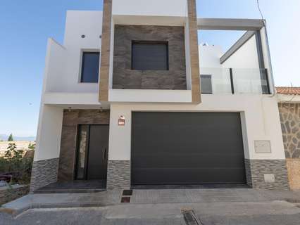 Casa en venta en Escúzar