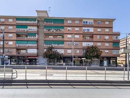 Local comercial en venta en Granada rebajado