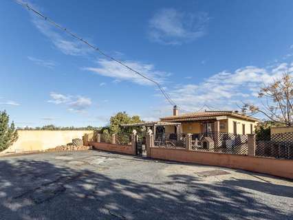 Casa en venta en La Zubia