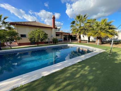 Chalet en venta en Dos Hermanas zona Montequinto