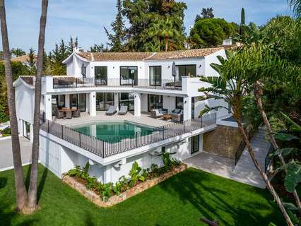 Villa en venta en Estepona