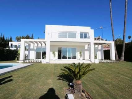 Villa en venta en Estepona