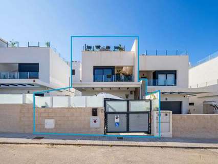 Villa en venta en Orihuela