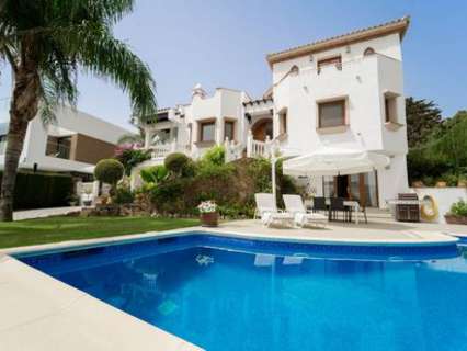 Villa en venta en Estepona