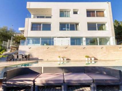 Villa en venta en Castelldefels