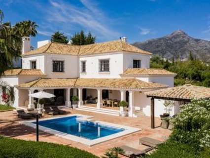 Villa en alquiler de temporada en Marbella