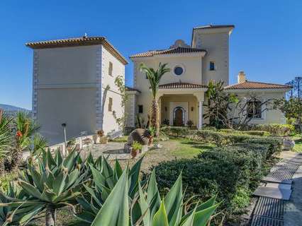 Villa en venta en Estepona