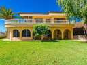 Villa en venta en Arona