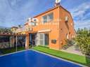 Villa en venta en Sant Pere Pescador