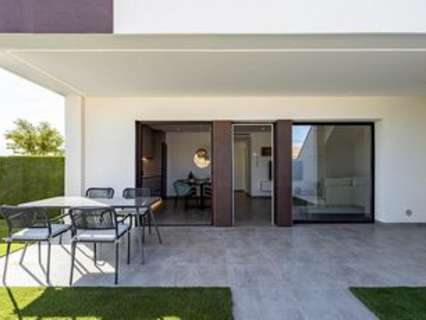 Bungalow en venta en Pilar de la Horadada