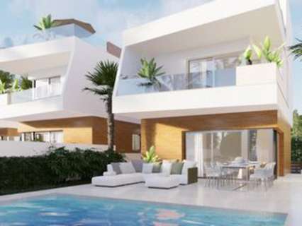 Villa en venta en Pilar de la Horadada