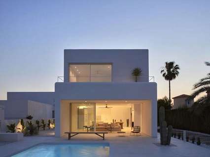 Villa en venta en Estepona