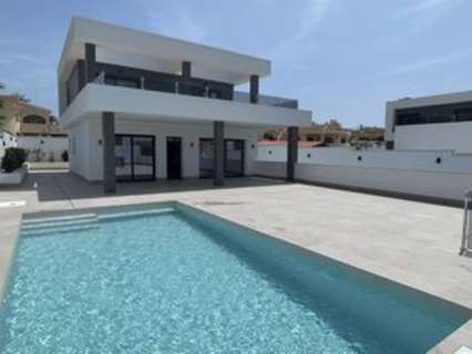 Villa en venta en Rojales