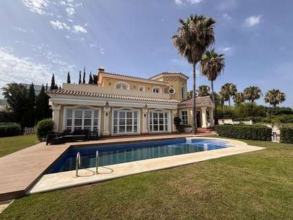 Villa en venta en Estepona