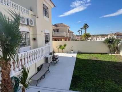 Villa en venta en Algorfa