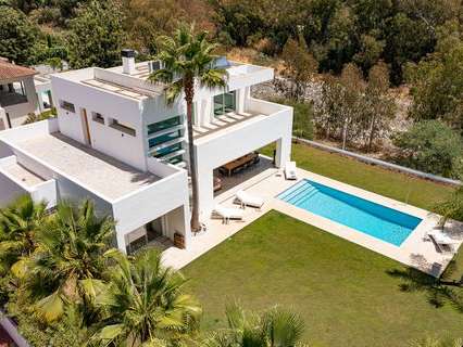 Villa en venta en Estepona