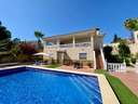 Villa en venta en Algorfa