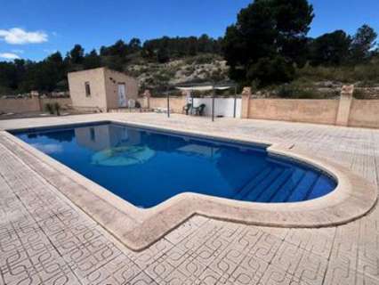 Villa en venta en Abanilla
