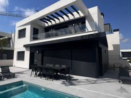 Villa en venta en Algorfa