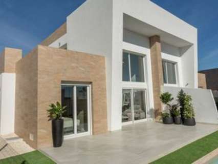 Villa en venta en Algorfa