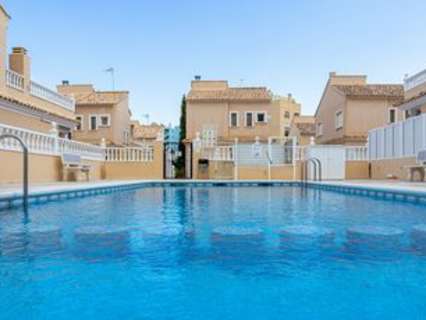 Villa en venta en Guardamar del Segura