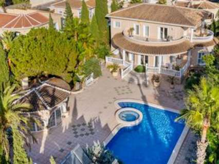 Villa en venta en Quesada