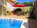 Villa en alquiler de temporada en Mont-Roig del Camp