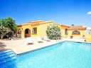 Villa en alquiler de temporada en Dénia