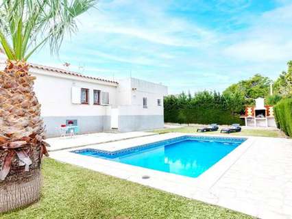 Villa en alquiler de temporada en Mont-Roig del Camp