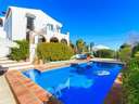 Villa en alquiler de temporada en Estepona