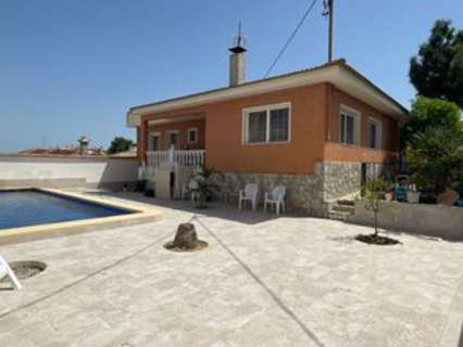 Villa en venta en Benijófar