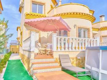 Villa en venta en Los Montesinos