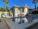 Villa en venta en Benijófar