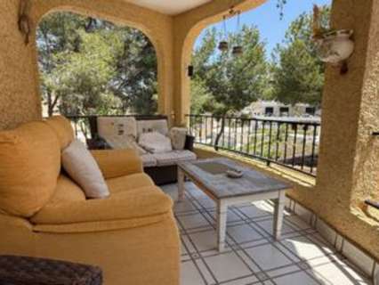 Villa en venta en Orihuela