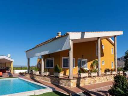 Villa en venta en Orihuela